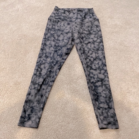 Evolution and Creation Pants - Evolution and Creation printed 7/8 leggings
